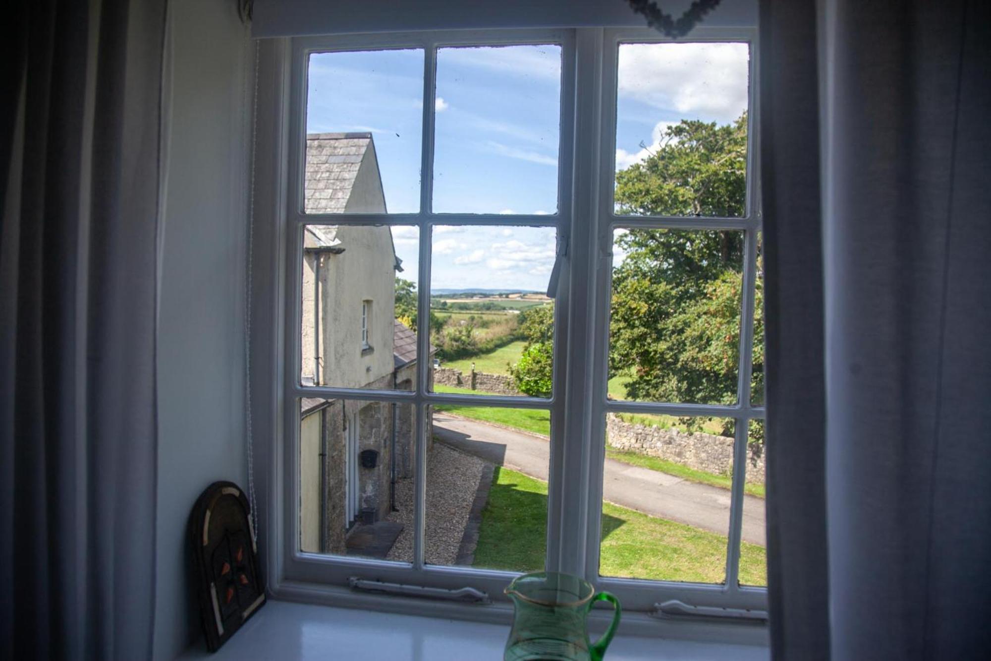 Clemenstone House B&B Cowbridge Exterior foto